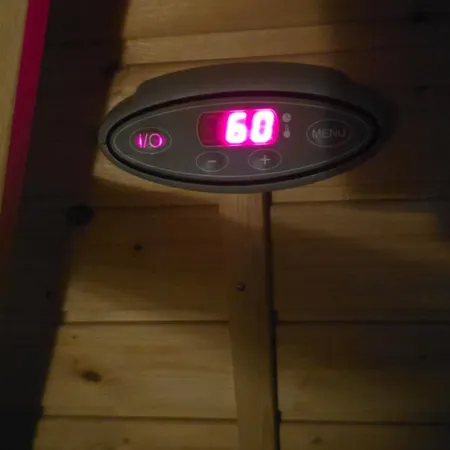 Apartamento 120n Hietala Paritalo, 1-8henkiloen Luxus Majoitus, 3x160cm Jenkkisaengyt Loehoesohvat, Iso Takaterassi, Taeyd Keittioe Kodink, Laatu Sauna, Takka, Tv 75