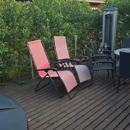 120n Hietala Paritalo, 1-8henkiloen Luxus Majoitus, 3x160cm Jenkkisaengyt Loehoesohvat, Iso Takaterassi, Taeyd Keittioe Kodink, Laatu Sauna, Takka, Tv 75